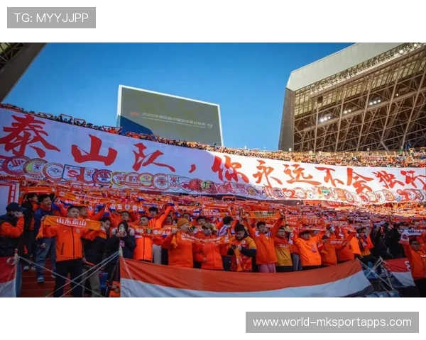中超联赛与某知名社交平台达成短视频转播授权，旨在通过碎片化内容吸引流量。
