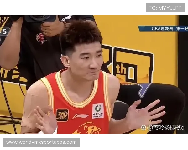 广厦男篮：孙铭徽在康复期间分享了自己的力量训练视频，向球迷报平安。